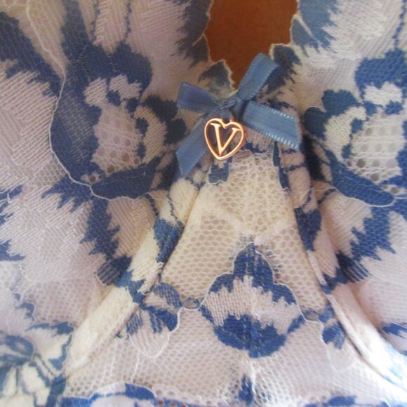 38DDD VICTORIA SECRET Body by Victoria Lightly Lined Demi Bra White Blue Lace - Picture 5 of 7